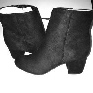 Black Ankle Suede Boots Size 6.5 NEW with box